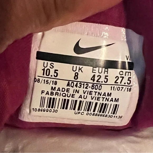 NIKE AIRMAX 08/15/18 AQ4312-600 Women’s 10.5 Plum Color Excellent Pre-Owned